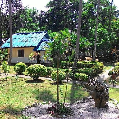 Sukorn Andaman Beach Resort Ko Sukon Eksteriør billede