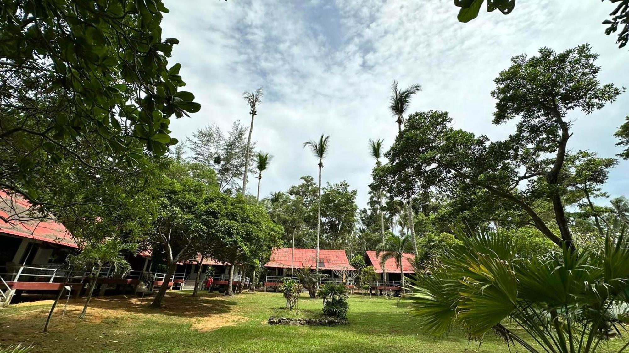 Sukorn Andaman Beach Resort Ko Sukon Eksteriør billede